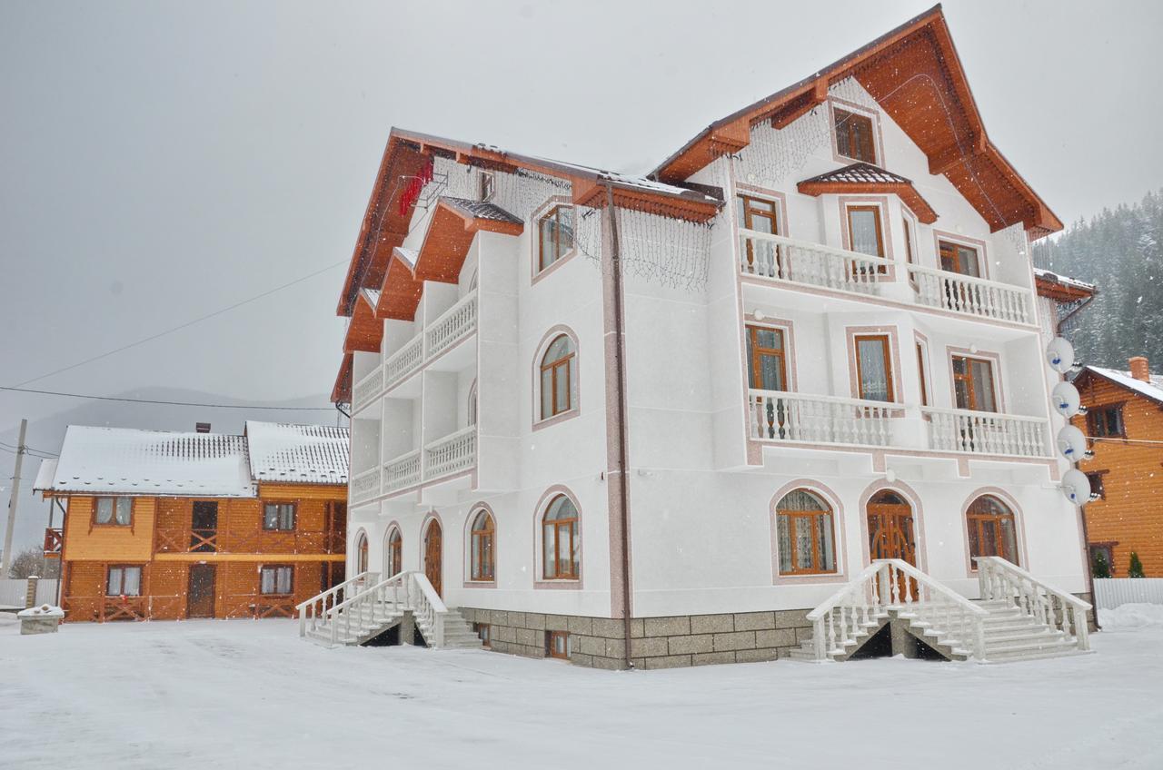 Apart-hotel ORLAN Mykulytschyn Exterior foto